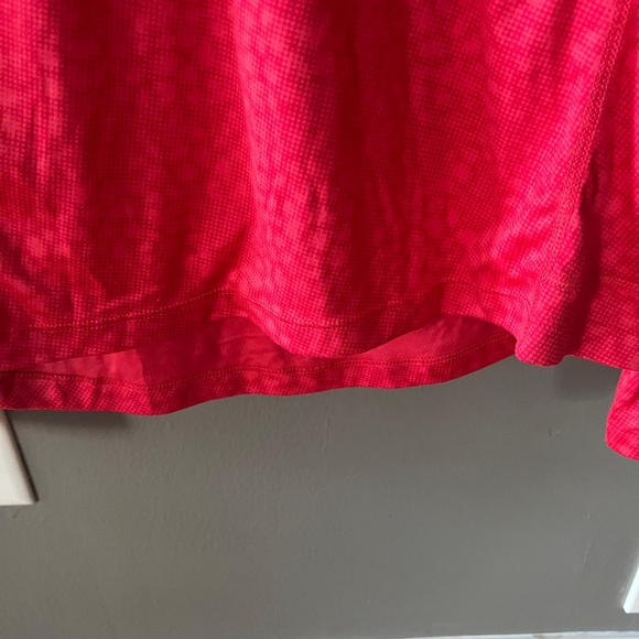 Nike Dri-Fit running top, size medium. - Picture 4 of 9